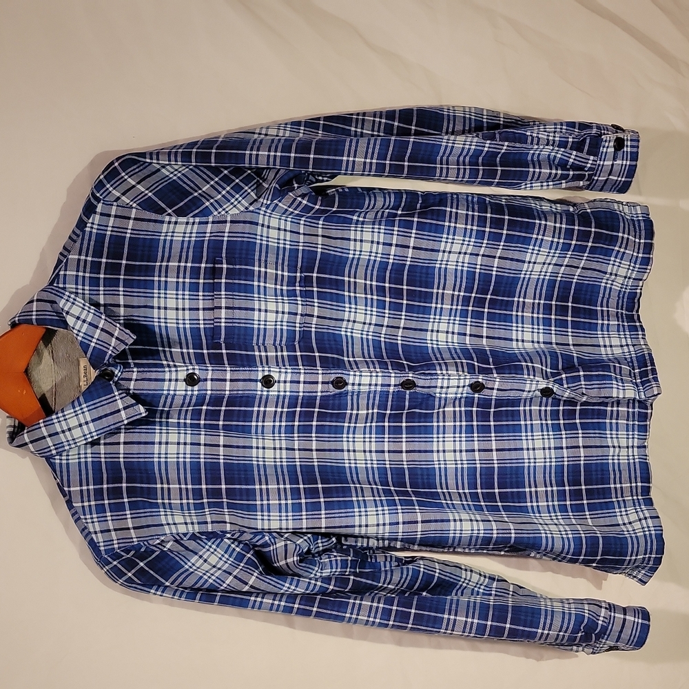 L.L. Bean fleece lined flannel women's shirt in new condition  size XS